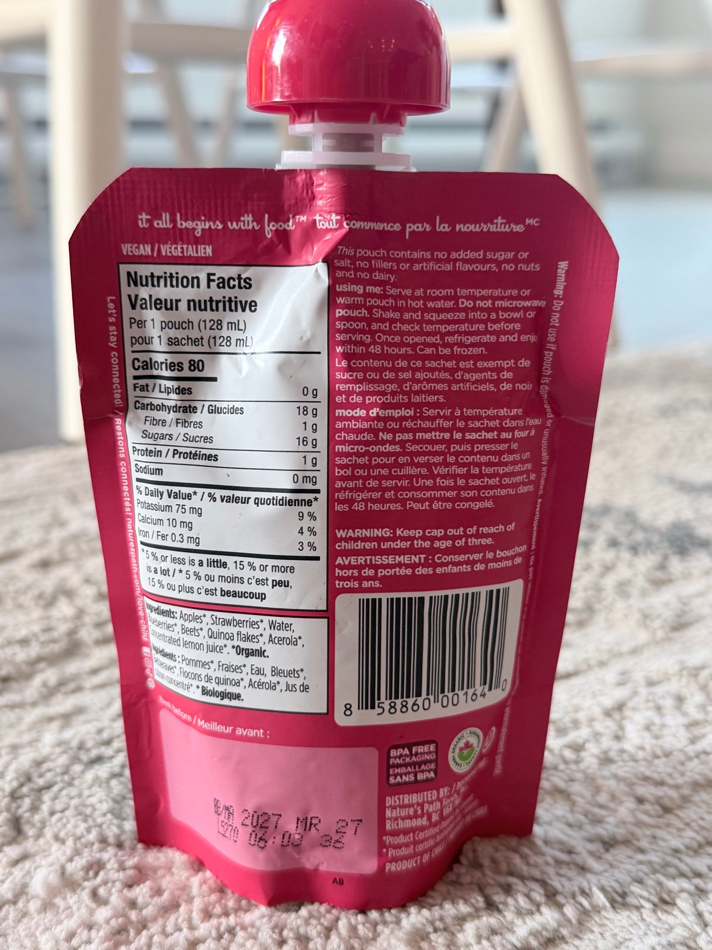 Love Child Organics - Táo, dâu tây, Củ dền & Việt quất